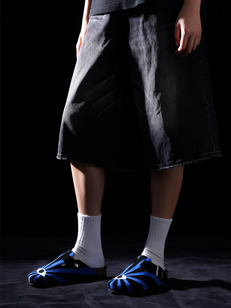 Eye Clogs